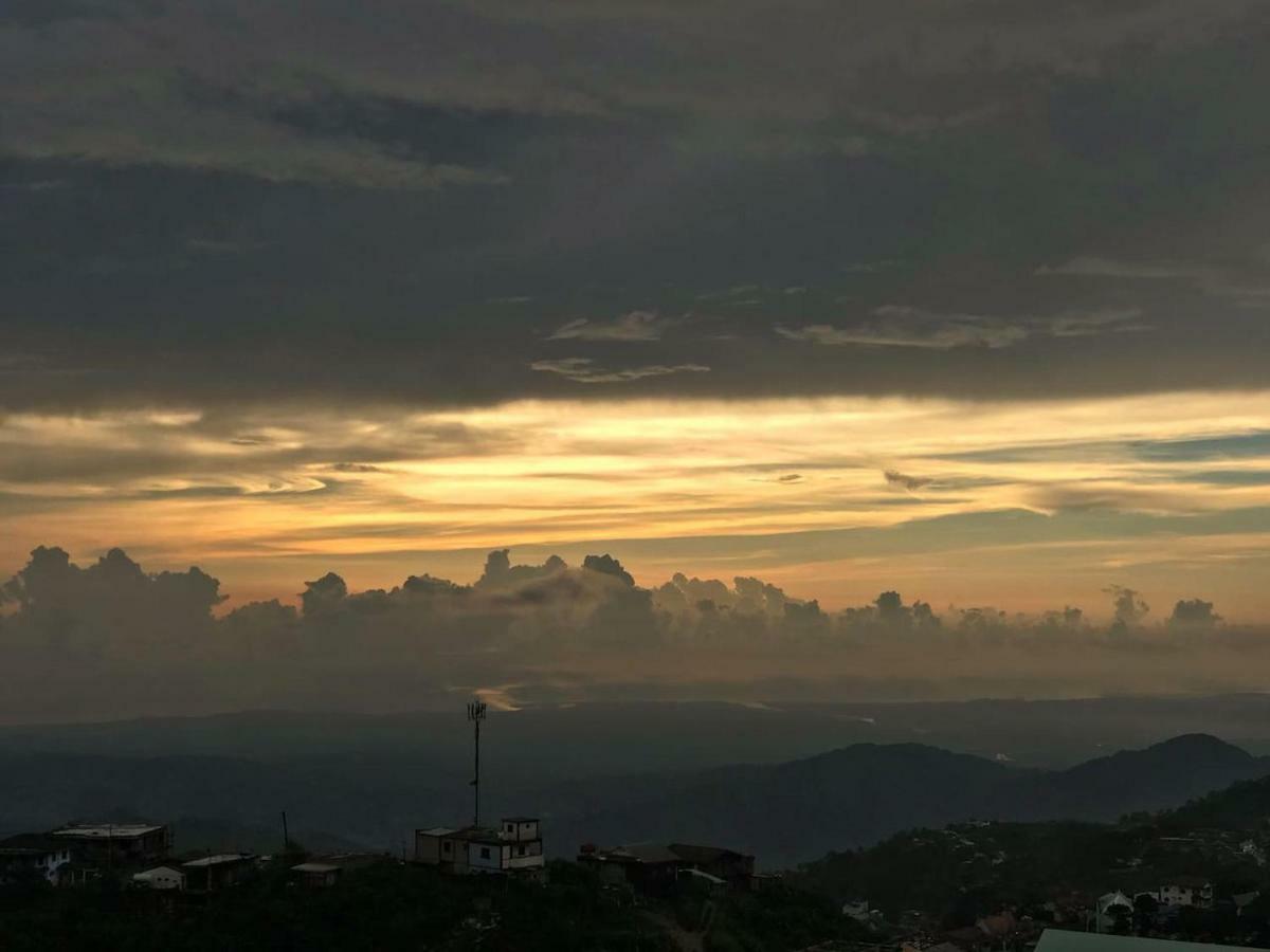 In Baguio With Amazing Sunset Views Apartment *